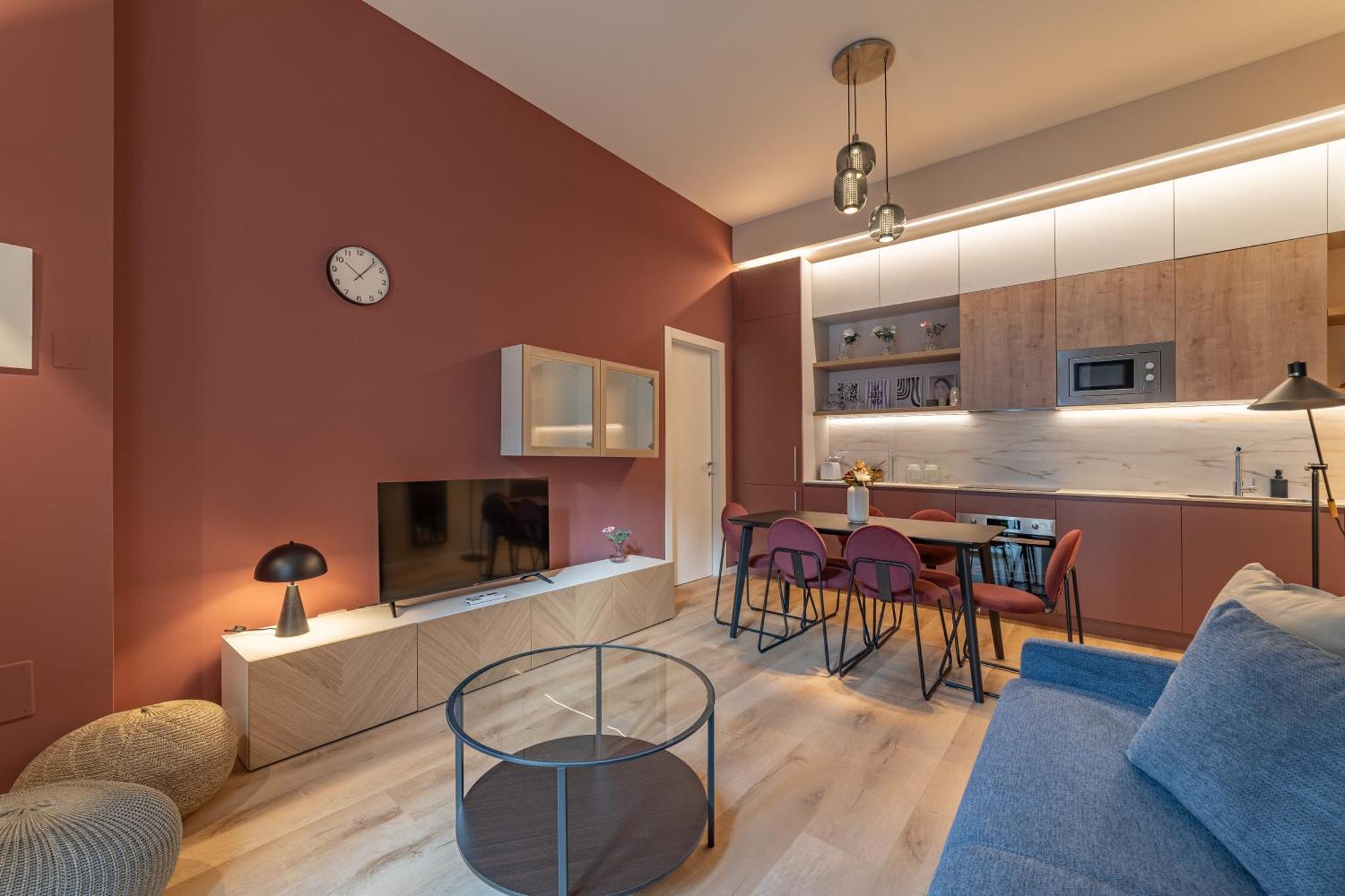 5' From Station, With 2 Bedrooms Apartment Mailand